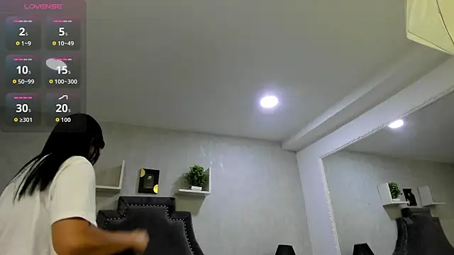 EmiliaRose  online show from October 19, 8:42 pm