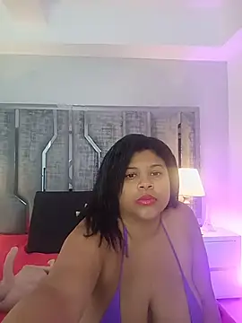 Snapshot of Ciara_Benet chatting on May 5, 12:35 pm Ciara Benet online show from May 5, 12:35 pm