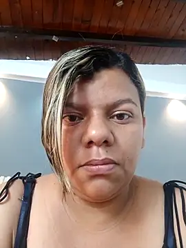 Snapshot of Aida-nicolle chatting on February 17, 12:38 pm Aida-nicolle online show from February 17, 12:38 pm