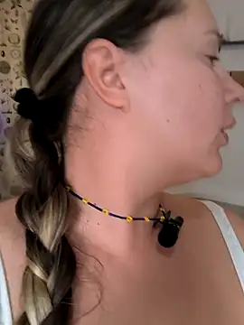 Mona Plus online show from October 8, 12:14 pm