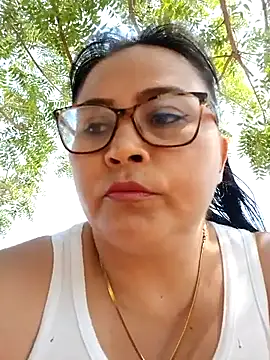 Snapshot of promiscuous-indecent-momm chatting on March 10, 7:07 pm promiscuous-indecent-momm online show from March 10, 7:07 pm