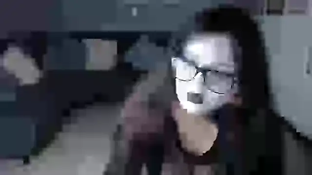 Snapshot of scarleth_shadow chatting on February 25, 1:41 am scarleth shadow online show from February 25, 1:41 am