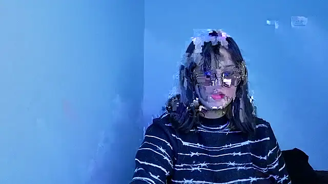 Snapshot of scarleth_shadow chatting on October 4, 1:36 am scarleth shadow online show from October 4, 1:36 am