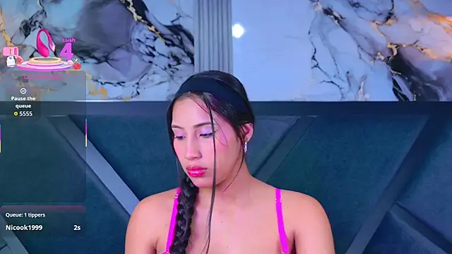 Snapshot of YesyHills chatting on September 30, 7:08 pm YesyHills online show from September 30, 7:08 pm