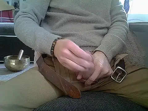 createur34 online show from February 9, 11:14 am