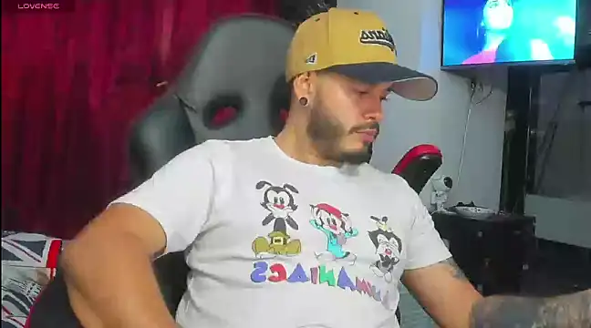 ragnar lothbrok777 online show from March 19, 12:59 am