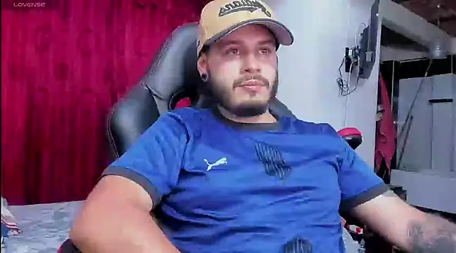 ragnar lothbrok777 online show from March 22, 5:06 am