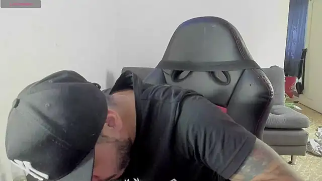 ragnar lothbrok777 online show from October 21, 8:09 pm