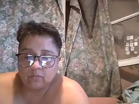 erinadarling79 online show from February 16, 1:03 am