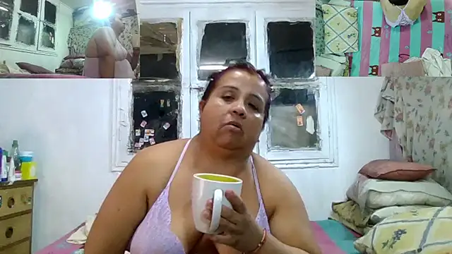 erinadarling79 online show from April 19, 2:55 am