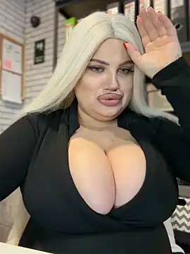 Snapshot of Eliaden chatting on November 21, 3:27 am Eliaden online show from November 21, 3:27 am