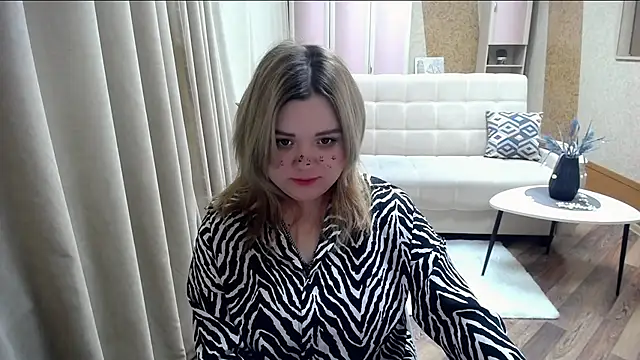 Snapshot of Finna_39 chatting on February 20, 11:32 pm Finna 39 online show from February 20, 11:32 pm