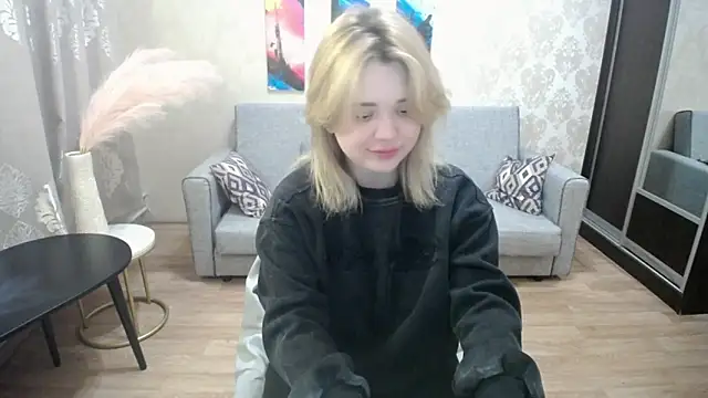 Snapshot of Finna_39 chatting on February 1, 7:56 pm Finna 39 online show from February 1, 7:56 pm