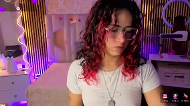 kristen tay online show from March 17, 3:33 am