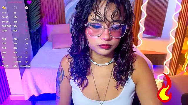 kristen tay online show from July 18, 2:49 am