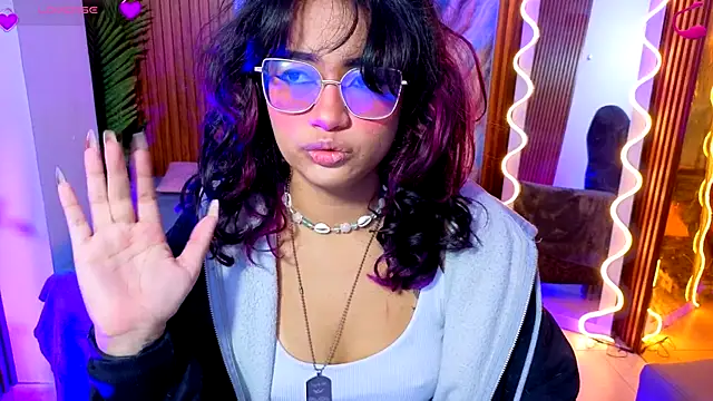 kristen tay online show from August 2, 2:54 am
