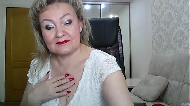 Victoria secrets  online show from February 7, 3:49 pm