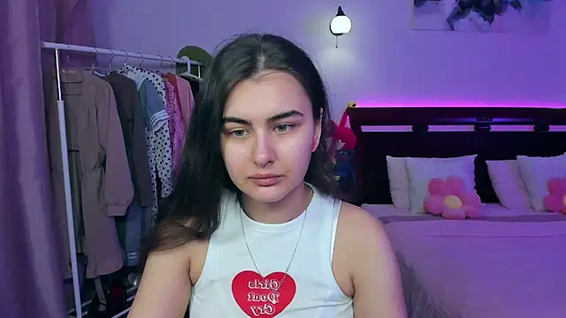 Snapshot of GabriellaMays chatting on February 13, 5:16 am GabriellaMays online show from February 13, 5:16 am