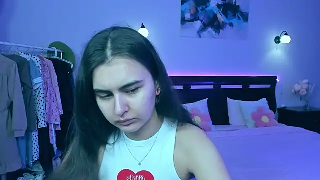 Snapshot of GabriellaMays chatting on February 19, 5:16 am GabriellaMays online show from February 19, 5:16 am