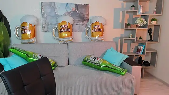 Snapshot of GabriellaMays chatting on September 28, 5:13 am GabriellaMays online show from September 28, 5:13 am