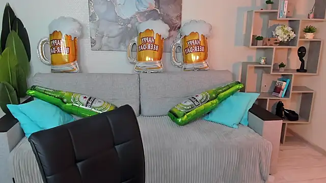 Snapshot of GabriellaMays chatting on October 1, 5:13 am GabriellaMays online show from October 1, 5:13 am