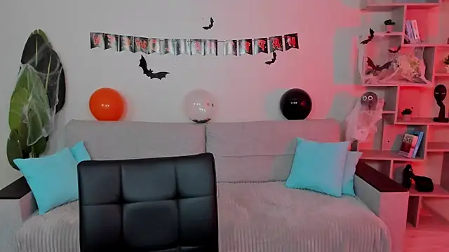 Snapshot of GabriellaMays chatting on October 16, 5:08 am GabriellaMays online show from October 16, 5:08 am