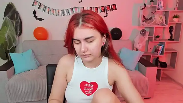 Snapshot of GabriellaMays chatting on October 18, 5:10 am GabriellaMays online show from October 18, 5:10 am