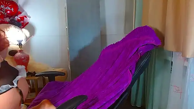 moonmaaiden online show from March 12, 6:25 pm