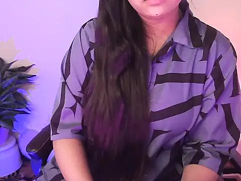 Snapshot of megancatluna chatting on December 16, 4:28 am megancatluna online show from December 16, 4:28 am