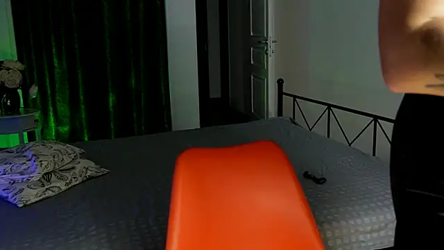 Snapshot of RaileReed chatting on September 20, 3:57 pm RaileReed online show from September 20, 3:57 pm