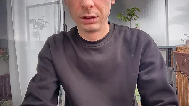 Snapshot of MikymikeBBWD chatting on November 1, 1:02 pm MikymikeBBWD online show from November 1, 1:02 pm