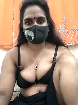 Snapshot of Mitila-3232 chatting on February 16, 12:32 pm Mitila-3232 online show from February 16, 12:32 pm