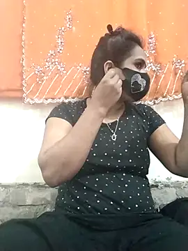 Snapshot of Mitila-3232 chatting on February 26, 6:47 am Mitila-3232 online show from February 26, 6:47 am