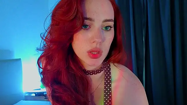 Snapshot of StacyWatts chatting on June 26, 8:35 pm StacyWatts online show from June 26, 8:35 pm