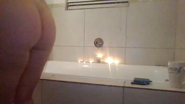 Snapshot of GoddessRieck chatting on March 1, 7:59 pm GoddessRieck online show from March 1, 7:59 pm