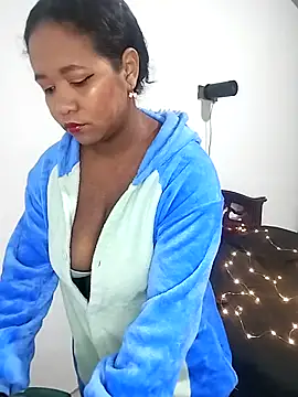 Snapshot of lilithathenea chatting on February 16, 11:49 am lilithathenea online show from February 16, 11:49 am