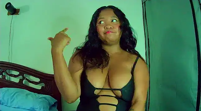 Snapshot of lilithathenea chatting on March 12, 4:02 pm lilithathenea online show from March 12, 4:02 pm