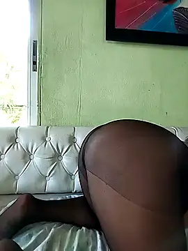 Snapshot of lilithathenea chatting on October 1, 2:23 pm lilithathenea online show from October 1, 2:23 pm