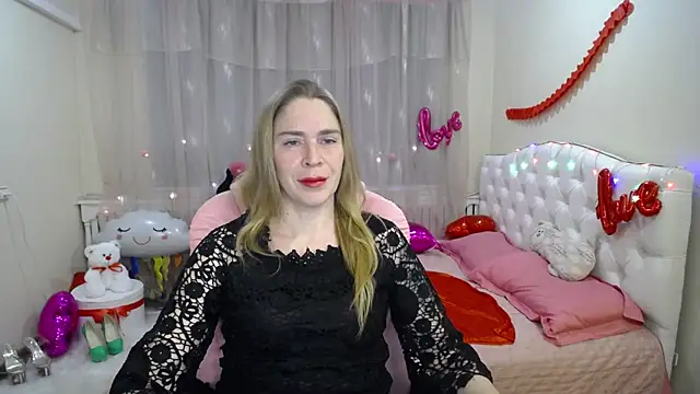 Snapshot of TessaDaybreak chatting on March 5, 1:17 pm TessaDaybreak online show from March 5, 1:17 pm