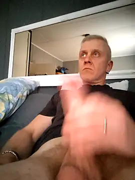 Snapshot of Teemu chatting on September 15, 3:45 pm Teemu online show from September 15, 3:45 pm