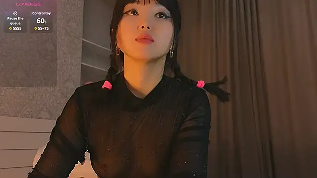 Snapshot of Demonic_Angel_ chatting on November 15, 10:34 am Demonic Angel online show from November 15, 10:34 am