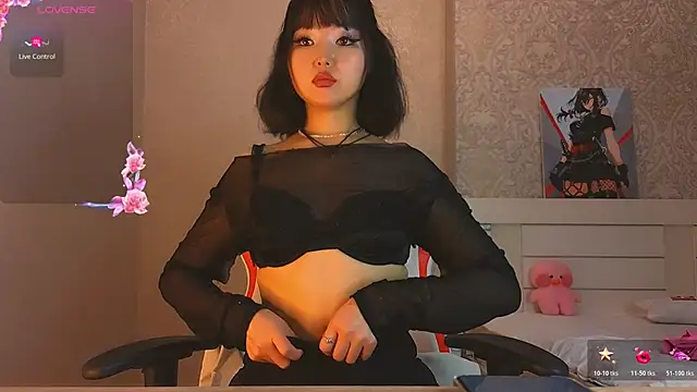 Snapshot of Demonic_Angel_ chatting on December 16, 10:42 am Demonic Angel online show from December 16, 10:42 am