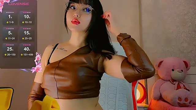 Demonic Angel  online show from June 12, 3:33 pm