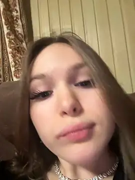 Snapshot of -Amora chatting on November 26, 12:17 pm -Amora online show from November 26, 12:17 pm