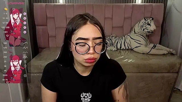 Snapshot of Anni_acker_b chatting on November 8, 12:49 pm Anni acker b online show from November 8, 12:49 pm