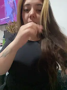 Snapshot of _ivyginger chatting on December 17, 8:37 pm ivyginger online show from December 17, 8:37 pm