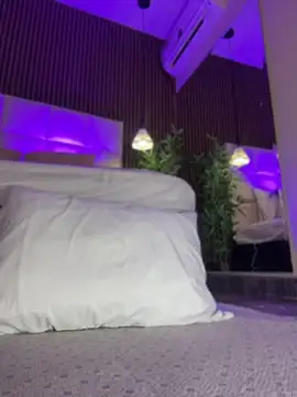 MelanieHillss online show from July 23, 4:43 am