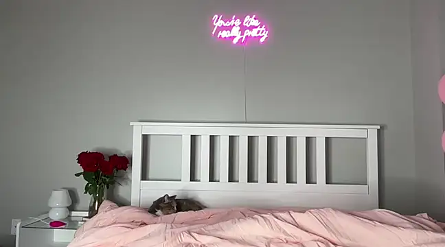 meggsworld online show from February 19, 8:10 pm