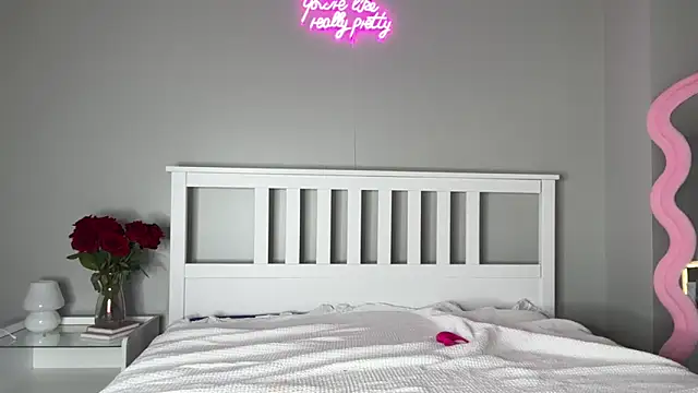 meggsworld online show from February 25, 2:44 pm