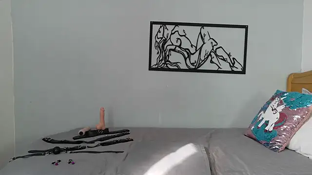 Snapshot of karina-lopez chatting on November 17, 1:28 pm karina-lopez online show from November 17, 1:28 pm